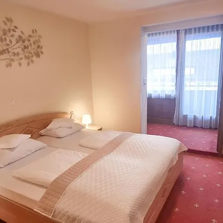 Konukevi Seeblick 3*